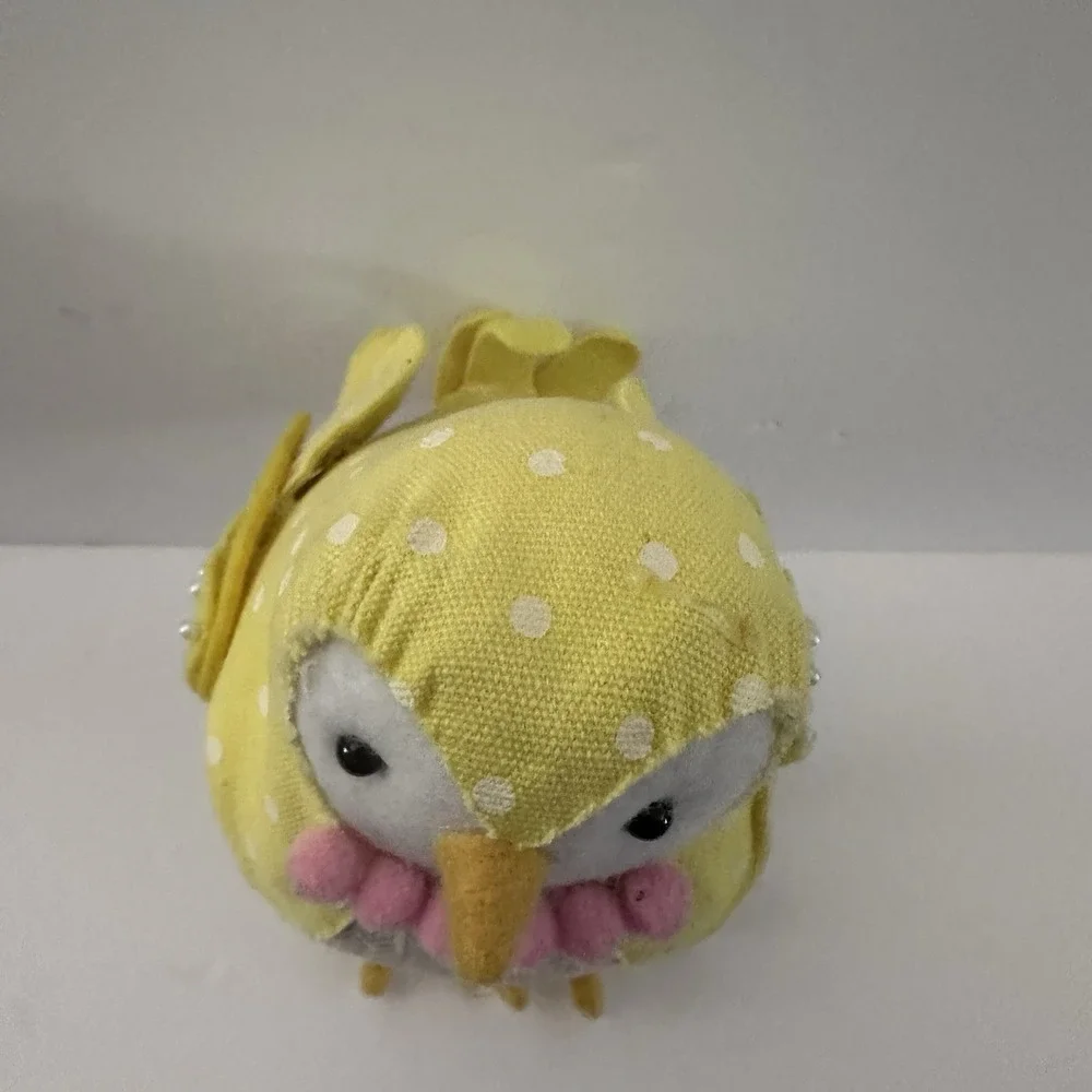 Featherly Friends Bird Daisy 2018 Target Spring Easter